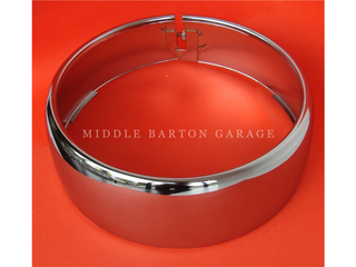 HEADLAMP BEZEL 600D/E CHROME L/HAND